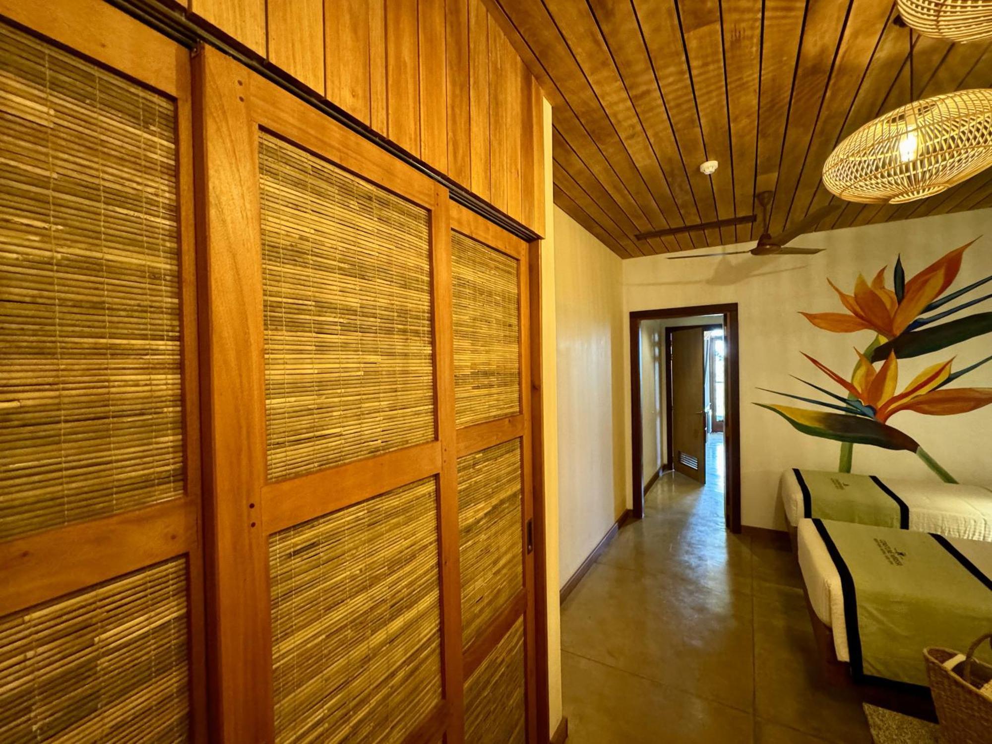 Coastline Mirissa Boutique Hotel And Spa Exterior foto